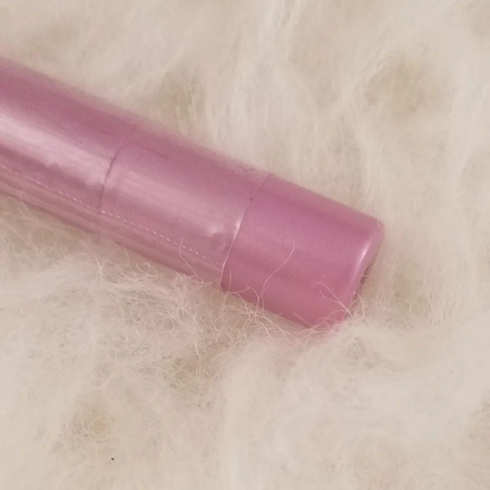 🆕 VS BEAUTY RUSH CHUBBY EYE STICK IN LILACQUER